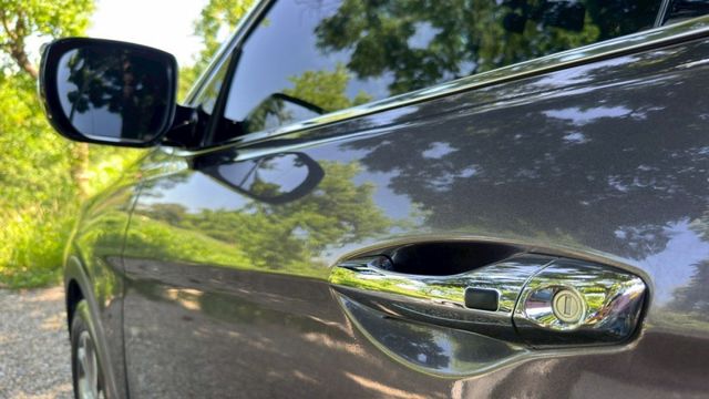 現代/山土匪/全景天窗/I-KEY/倒車顯影/雙前電熱椅/定速/雙前電熱椅/循跡防滑/電動後視鏡/雙前電動座椅  第9張相片