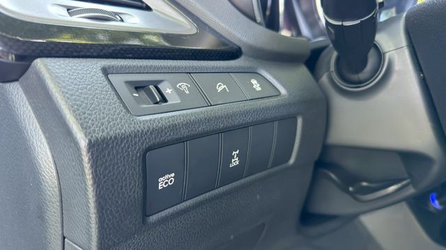 現代/山土匪/全景天窗/I-KEY/倒車顯影/雙前電熱椅/定速/雙前電熱椅/循跡防滑/電動後視鏡/雙前電動座椅  第14張相片