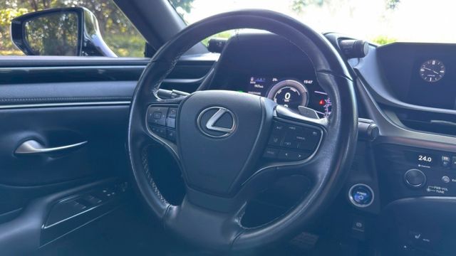 LEXUS ES300H/I-KEY/360度環景/跟車系統/盲點偵測/抬頭顯示器/雙前電動作椅/後座出風口  第14張相片