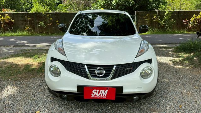 NISSAN JUKE/4WD/I-KEY/倒車顯影/恆溫空調/循跡防滑/定速/電動後視鏡/摸門  第3張相片