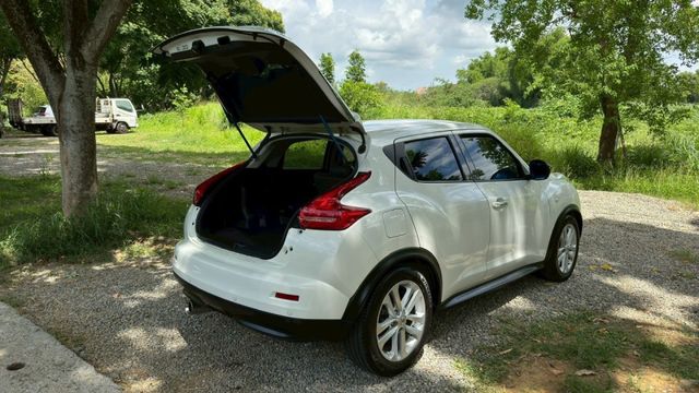NISSAN JUKE/4WD/I-KEY/倒車顯影/恆溫空調/循跡防滑/定速/電動後視鏡/摸門  第18張相片