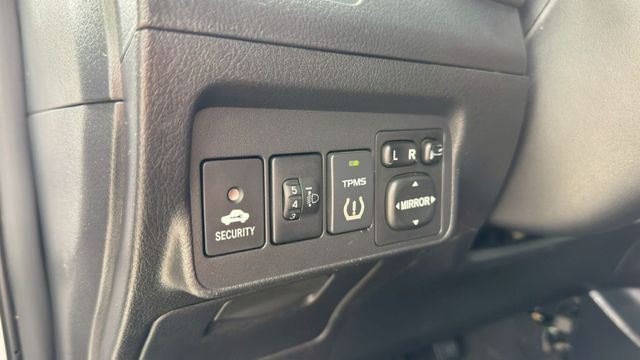 TOYOTA ALTIS/倒車顯影/定速/胎壓偵測/抬頭顯示器/電動後視鏡  第12張相片