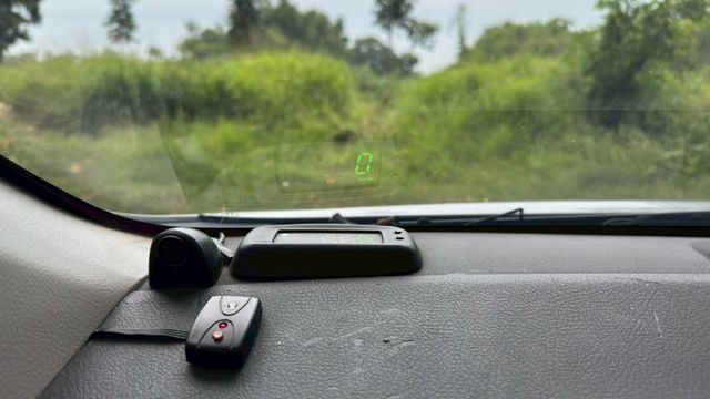 TOYOTA ALTIS/倒車顯影/定速/胎壓偵測/抬頭顯示器/電動後視鏡  第14張相片