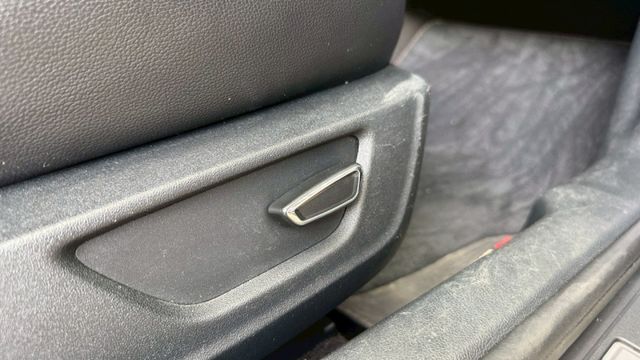 FORD 野馬/I-KEY/倒車顯影/定速/雙前通風+加熱座椅/盲點偵測/循跡防滑/駕駛記憶座椅/雙前電動座椅  第17張相片
