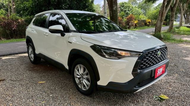 TOYOTA CC/I-KEY/跟車系統/循跡防滑/電動後視鏡/後座出風口  第4張相片