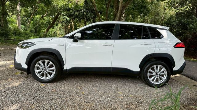 TOYOTA CC/I-KEY/跟車系統/循跡防滑/電動後視鏡/後座出風口  第8張相片