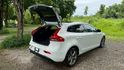 VOLVO V40/跟車系統/倒車顯影/全景天窗/電動記憶座椅/盲點偵測/電動後視鏡/摸門  第20張縮圖