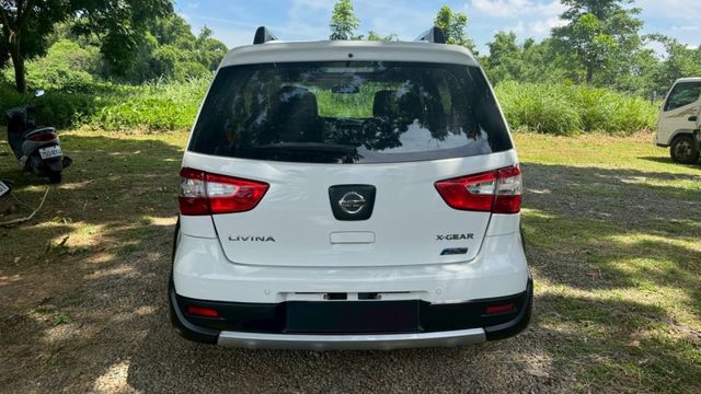 NISSAN LIVINA/胎壓偵測/後視鏡電動調整  第6張相片