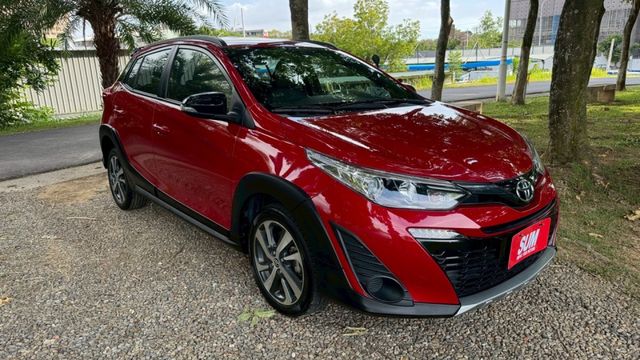 TOYOTA YARIS CROSS/循跡防滑/電動後視鏡/後座6/4分離  第4張相片