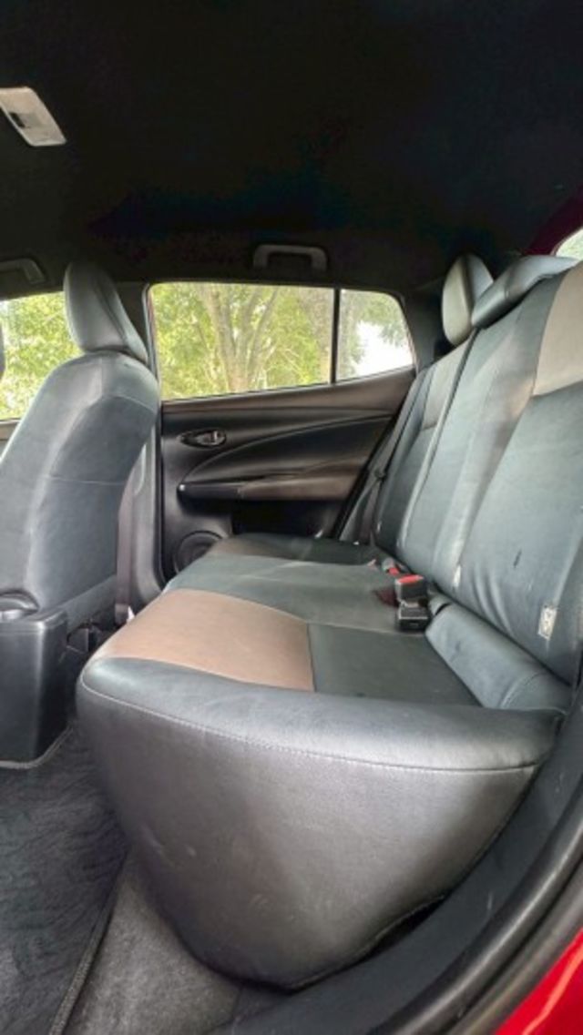 TOYOTA YARIS CROSS/循跡防滑/電動後視鏡/後座6/4分離  第15張相片