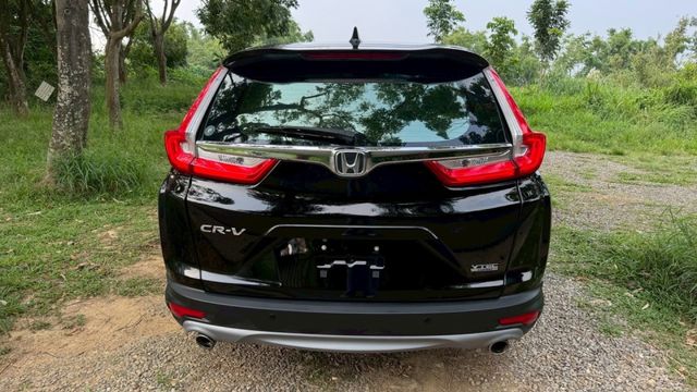 HONDA CRV/I-KEY/倒車顯影/跟車系統/電尾門/電動座椅/循跡防滑/自動緊急煞車系統/全景天窗  第6張相片