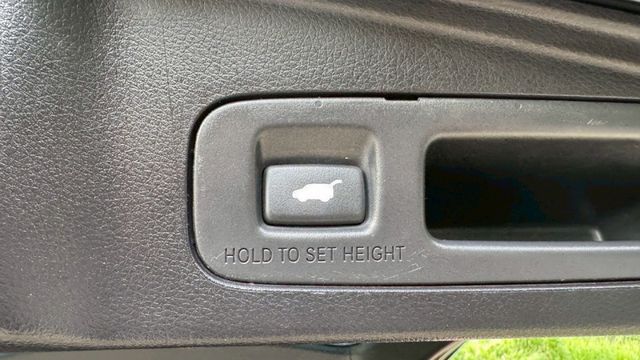 HONDA CRV/I-KEY/倒車顯影/跟車系統/電尾門/電動座椅/循跡防滑/自動緊急煞車系統/全景天窗  第17張相片