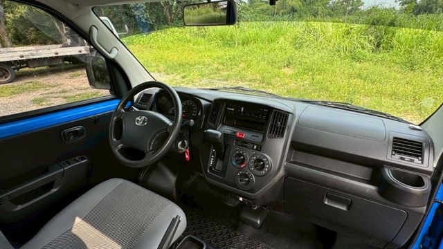 TOYOTA TOWN ACE/自排/木斗/怠速熄火/循跡防滑/胎壓偵測  第8張相片