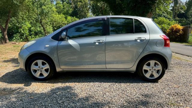 TOYOTA YARIS/五門掀背小車/代步車/稅金省  第8張相片