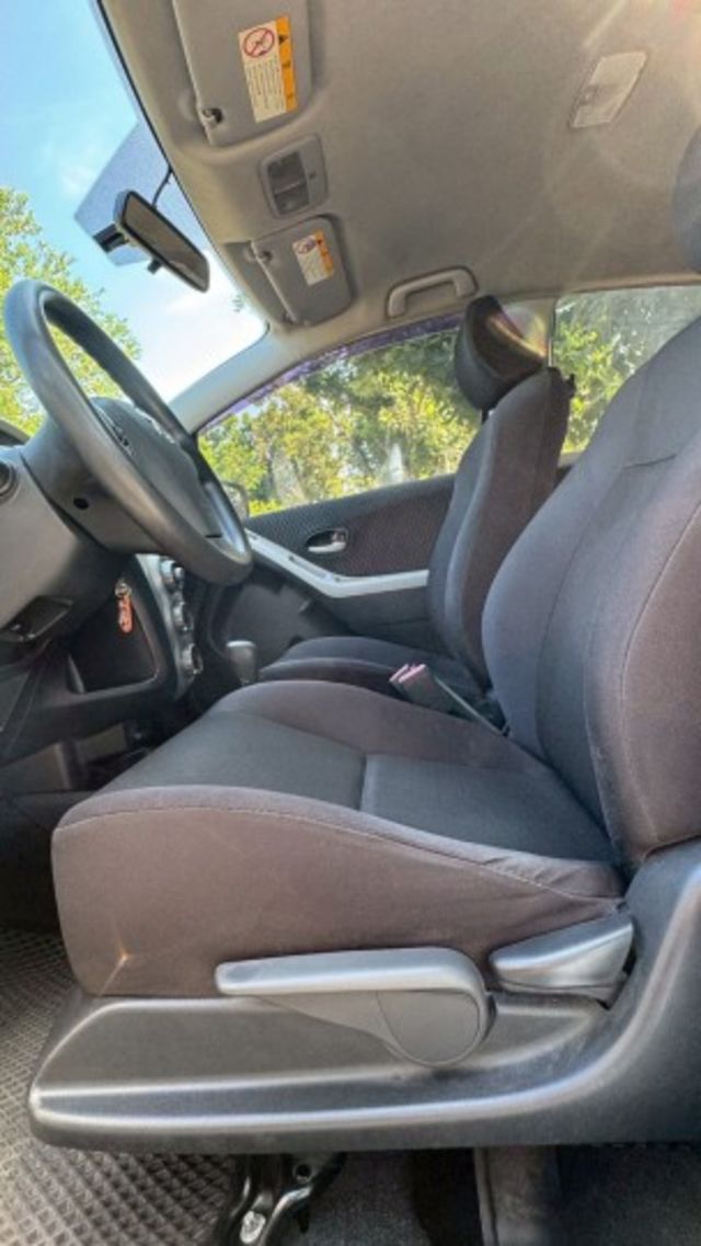 TOYOTA YARIS/五門掀背小車/代步車/稅金省  第11張相片