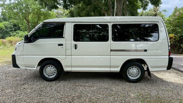 中華 得利卡/第三排座椅/定速/電動窗/循跡防滑  第8張相片