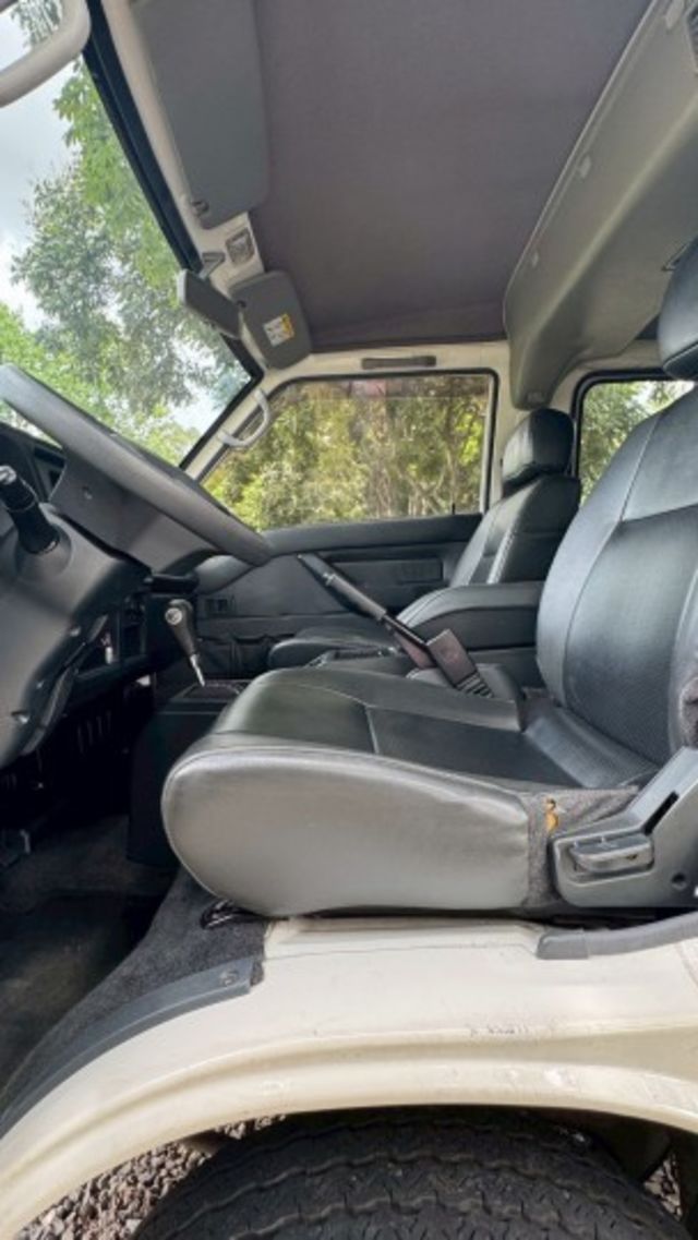 中華 得利卡/第三排座椅/定速/電動窗/循跡防滑  第14張相片