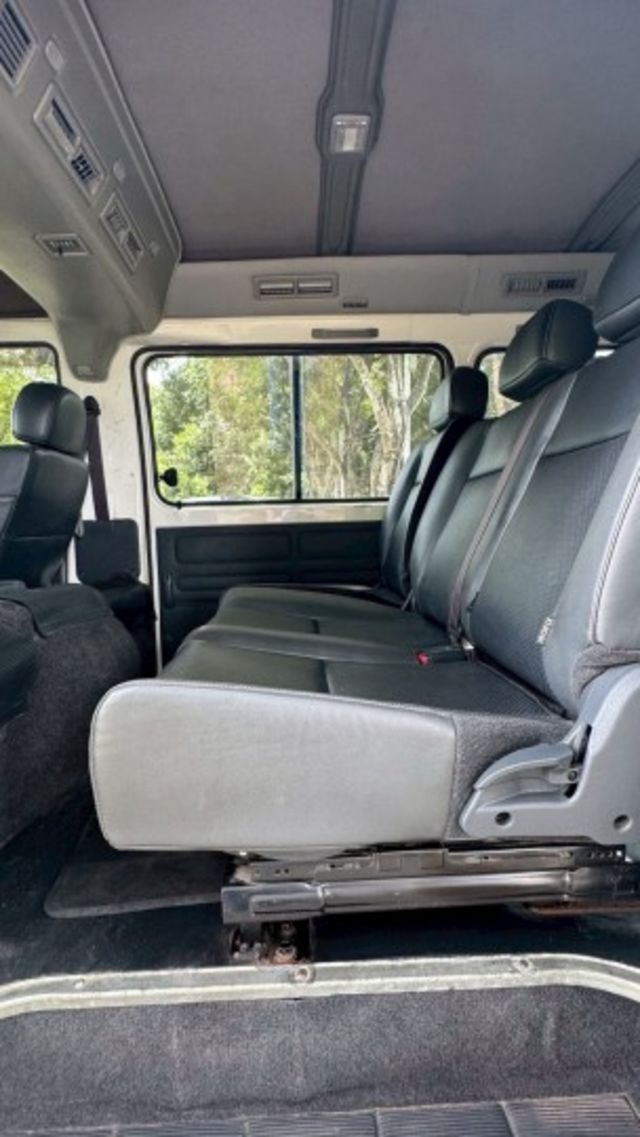 中華 得利卡/第三排座椅/定速/電動窗/循跡防滑  第16張相片