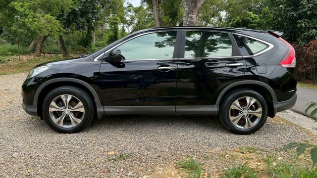 HONDA CRV/倒車顯影/定速/循跡防滑/天窗/雙區恆溫空調/電動後視鏡  第8張相片