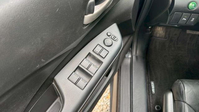 HONDA CRV/倒車顯影/定速/循跡防滑/天窗/雙區恆溫空調/電動後視鏡  第13張相片