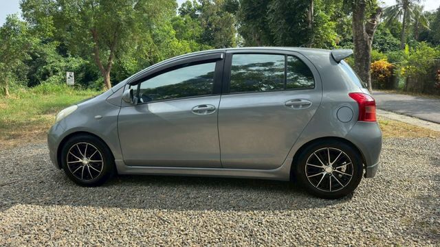 TOYOTA YARIS/代步車/五門掀背小車  第8張相片