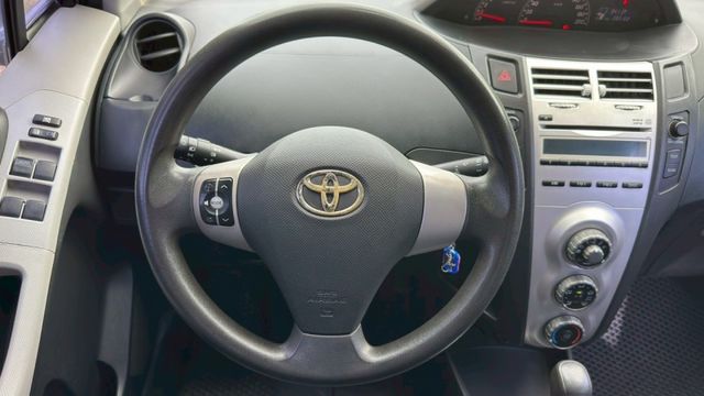TOYOTA YARIS/代步車/五門掀背小車  第11張相片