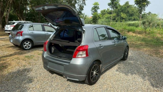 TOYOTA YARIS/代步車/五門掀背小車  第15張相片
