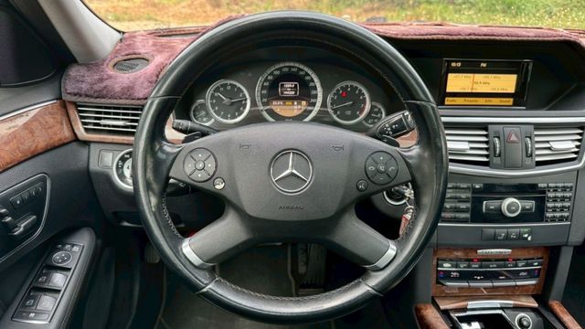 BENZ E200/雙前記憶電動座椅/天窗/定速/雙區恆溫空調  第11張相片