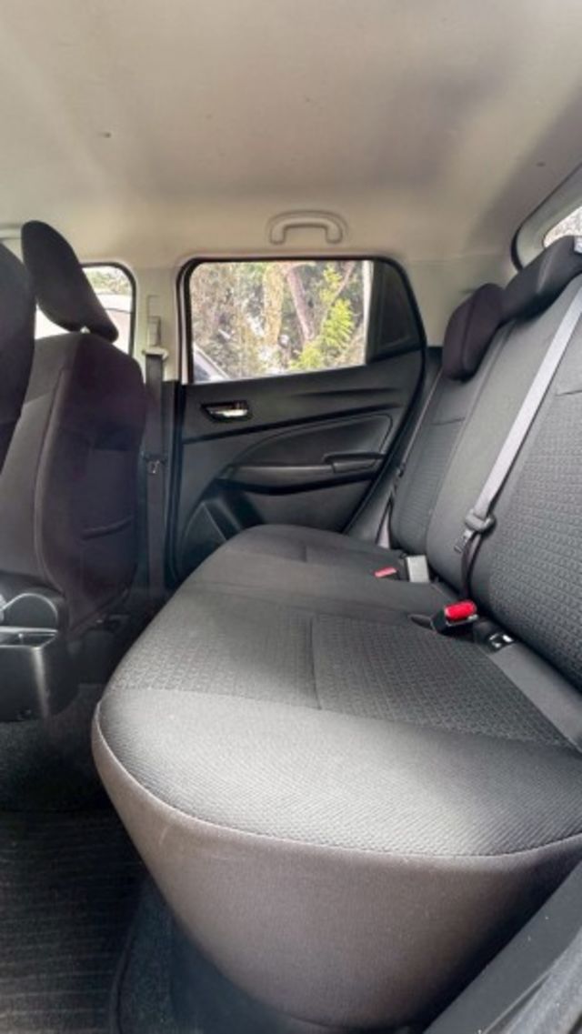 SUZUKI SWIFT/I-KEY/跟車系統/倒車顯影/怠速熄火/循跡防滑/盲點偵測/自動緊急煞車系統  第17張相片