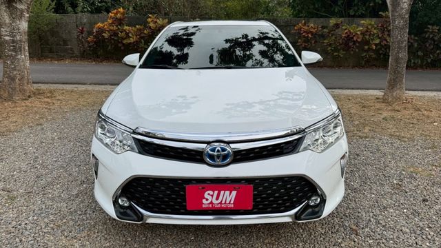 TOYOTA CAMRY/油電/I-KEY/倒車顯影/電動座椅/抬顯/定速/天窗/胎壓偵測/循跡防滑  第3張相片