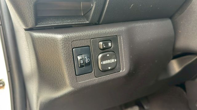 TOYOTA VIOS/代步車/後視鏡電動調整  第11張相片