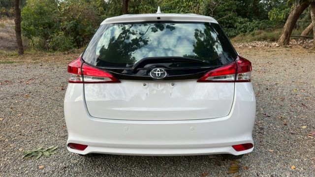 TOYOTA YARIS/循跡防滑/電動後視鏡/日行燈  第6張相片
