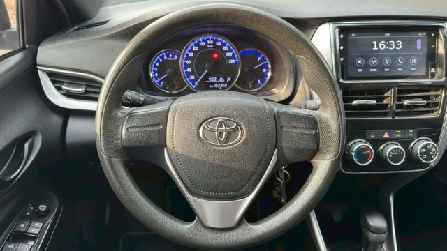 TOYOTA YARIS/循跡防滑/電動後視鏡/日行燈  第11張相片