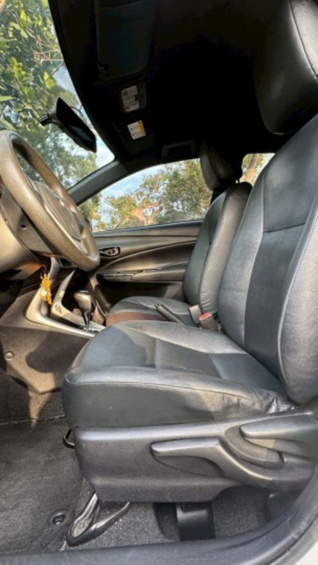 TOYOTA YARIS/循跡防滑/電動後視鏡/日行燈  第14張相片