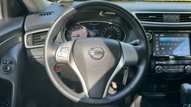 NISSAN X-TRAIL/倒車顯影/抬頭顯示器/循跡防滑/雙區恆溫空調/後座出風口/電動後視鏡  第12張相片