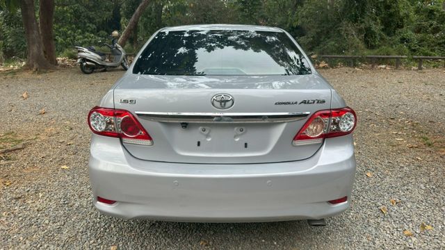 TOYOTA ALTIS/倒車顯影/胎壓偵測/恆溫空調/電動後視鏡  第6張相片