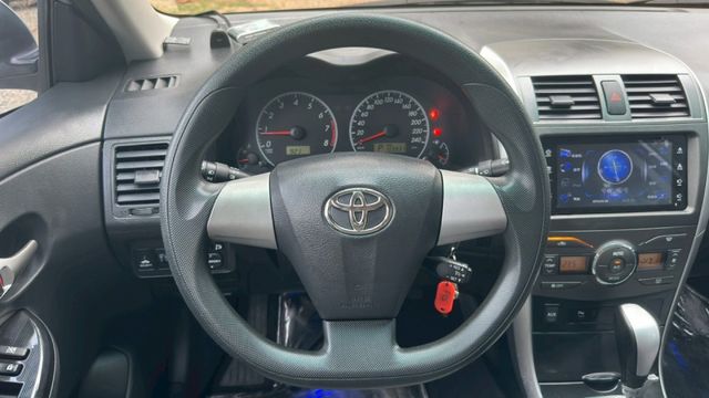 TOYOTA ALTIS/倒車顯影/胎壓偵測/恆溫空調/電動後視鏡  第11張相片