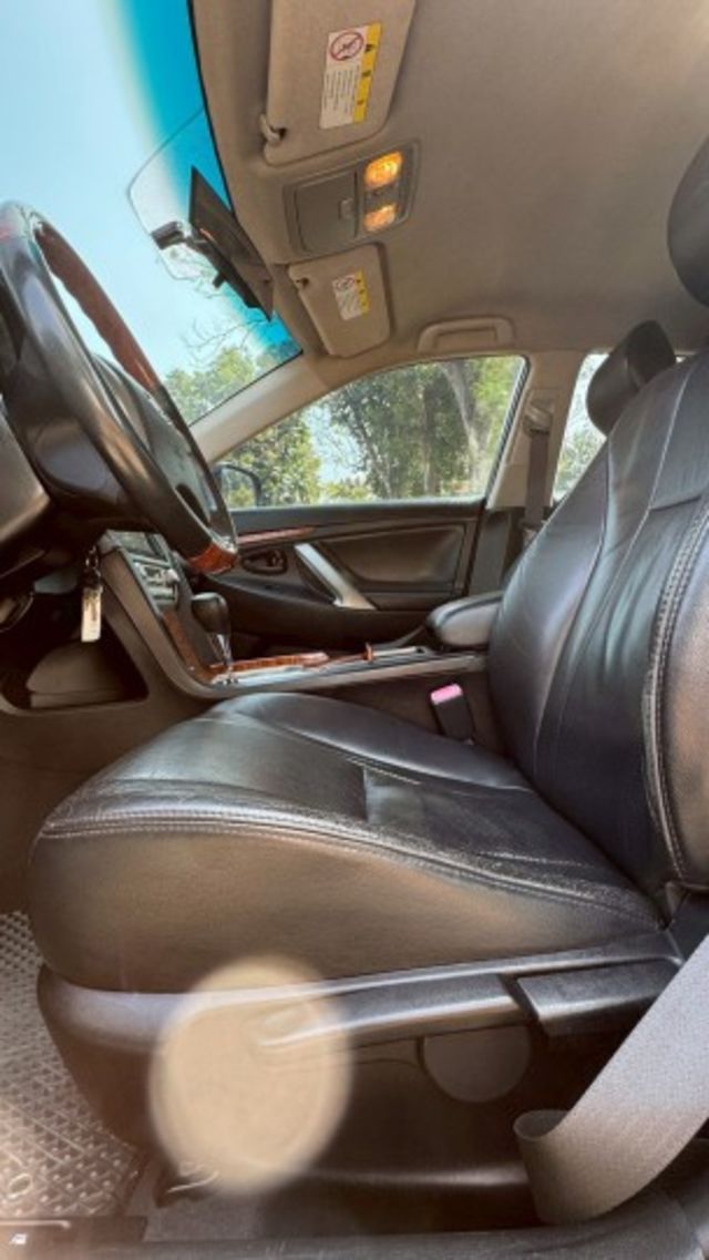 TOYOTA CAMRY/倒車顯影/雙區恆溫空調/電動後視鏡/後座出風口  第13張相片