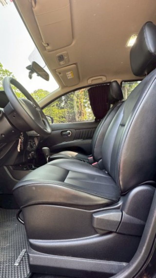 NISSAN LIVINA/倒車顯影/後座6/4分離/掀背車  第11張相片