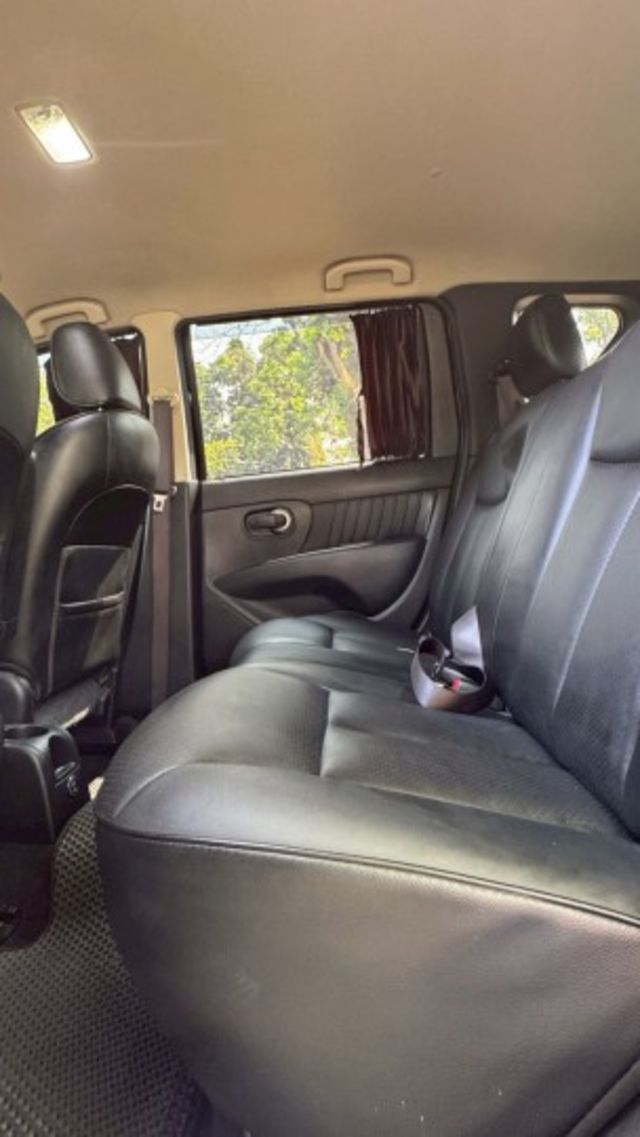 NISSAN LIVINA/倒車顯影/後座6/4分離/掀背車  第12張相片