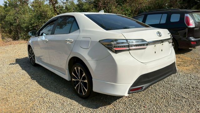 TOYOTA ALTIS/I-KEY/倒車顯影/盲點偵測/循跡防滑/定速/摸門/抬頭顯示器/電動後視鏡  第7張相片