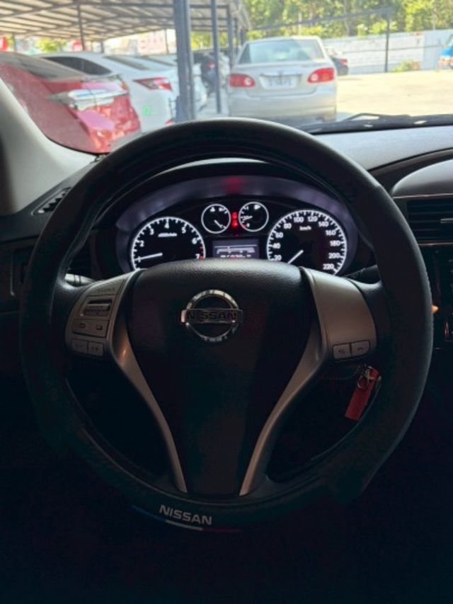 NISSAN Tiida/代步車/五門掀背小車  第12張相片