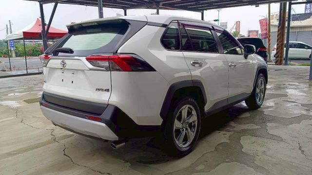 TOYOTA RAV4/ I-KEY/電動尾門/環景/ACC跟車  第3張相片