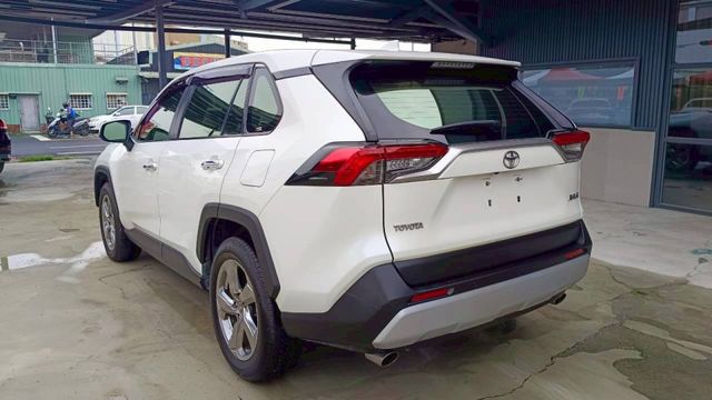 TOYOTA RAV4/ I-KEY/電動尾門/環景/ACC跟車  第4張相片