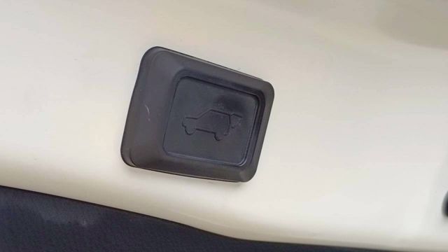 TOYOTA RAV4/ I-KEY/電動尾門/環景/ACC跟車  第13張相片