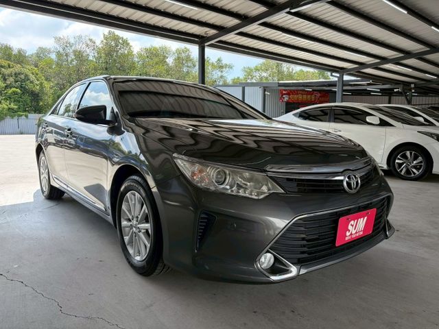 TOYOTA CAMRY/一鍵啟動/倒車顯影/定速/導航  第3張相片