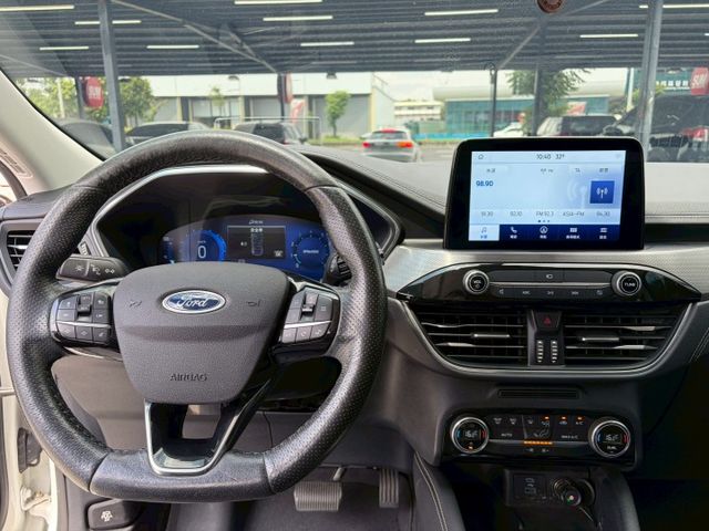 FORD KUGA/原鈑件/ACC跟車/360環景/行車紀錄器/導航  第8張相片