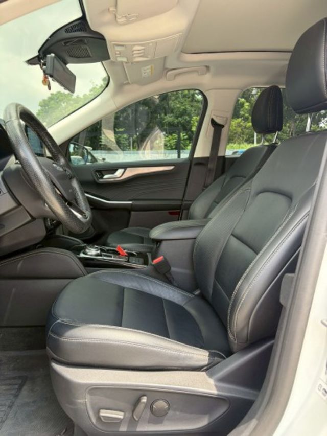 FORD KUGA/原鈑件/ACC跟車/360環景/行車紀錄器/導航  第10張相片