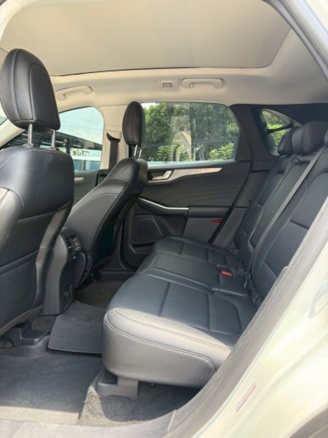 FORD KUGA/原鈑件/ACC跟車/360環景/行車紀錄器/導航  第11張相片