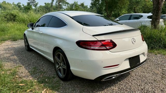BENZ C180/柏林之音/原鈑件/64色氣氛燈/AMG輪圈/電子閥門  第6張相片